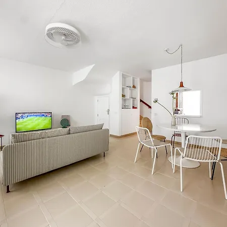 Bright 3 Bdr House In Ocean Views * Alcalá la Real