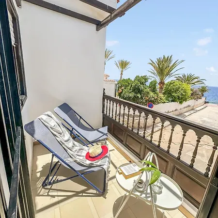 Bright 3 Bdr House In Ocean Views Ferienhaus